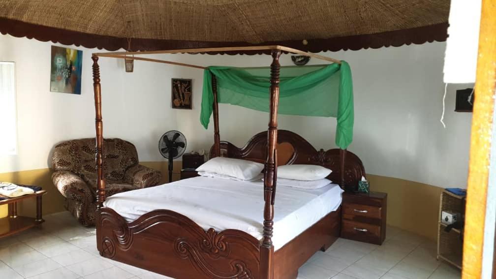 Easy Time Lodge Kololi Dış mekan fotoğraf